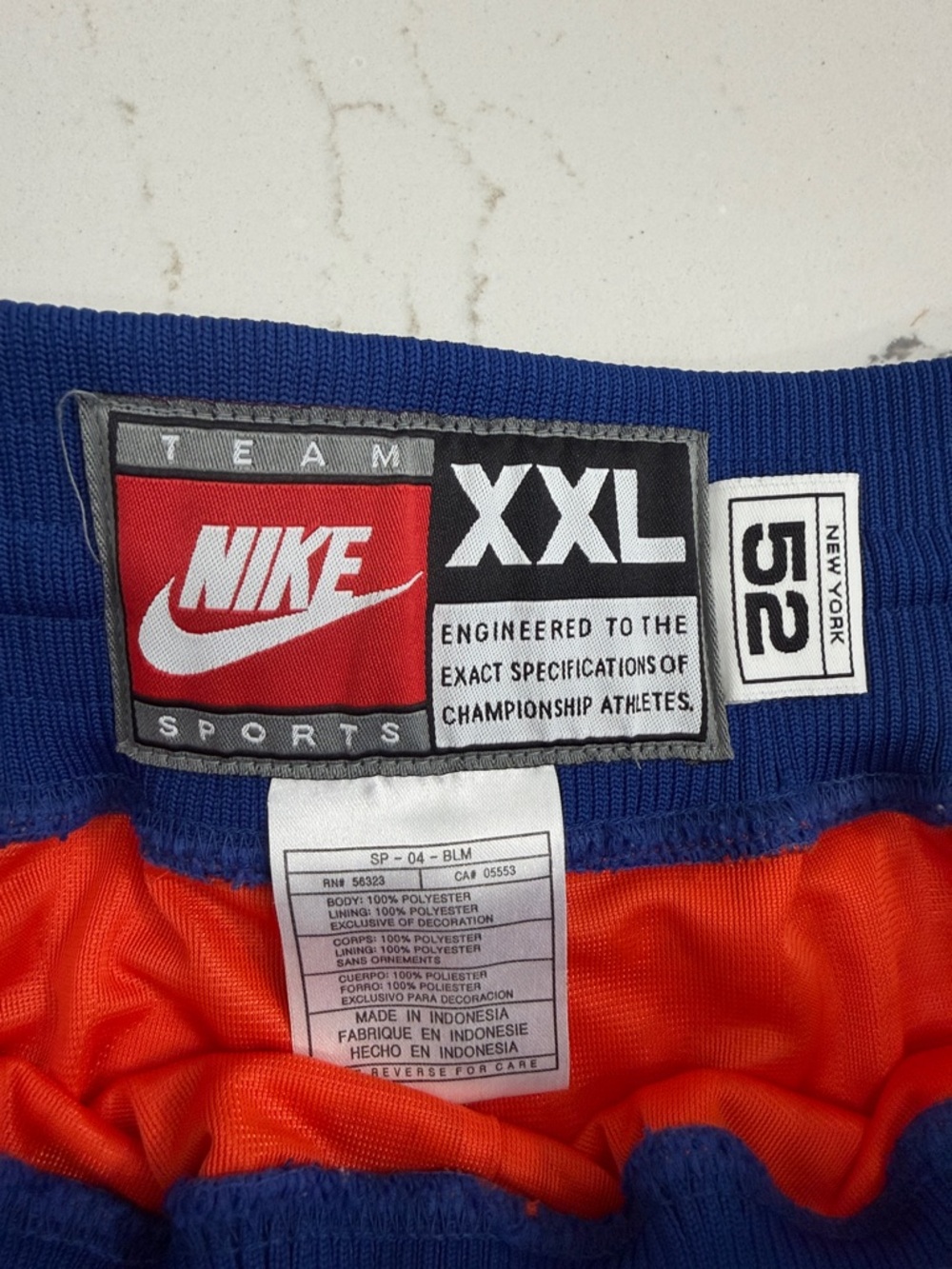 Vintage Nike Team NBA Ny Knicks Orange Basketball Shorts XXL New York #52 - Picture 2 of 6
